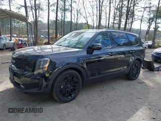 2022 Kia Telluride SX z VIN 5XYP5DHC7NG296481, wystawiony jako IAAI lot #41759359 z przebiegiem 46 857 mil mil oraz . Historia ofert i sprzedaży dostępna na DreamBid. Obrazek 2.