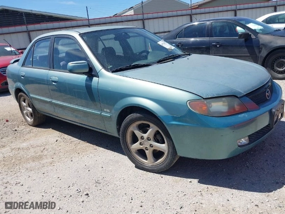 2002 Mazda Protege DX with VIN JM1BJ225420543719, listed as a IAAI auction lot 41778972 with NaN miles. Bid and sale history available at carsss.com. Image 1.