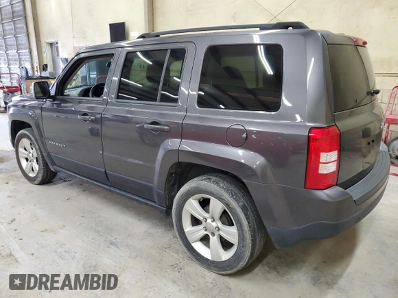 2015 Jeep Patriot Latitude with VIN 1C4NJPFB3FD353256, listed as a Copart auction lot 43928265 with 153,574 mi miles and Salvage Title. Bid and sale history available at DreamBid. Image 2.
