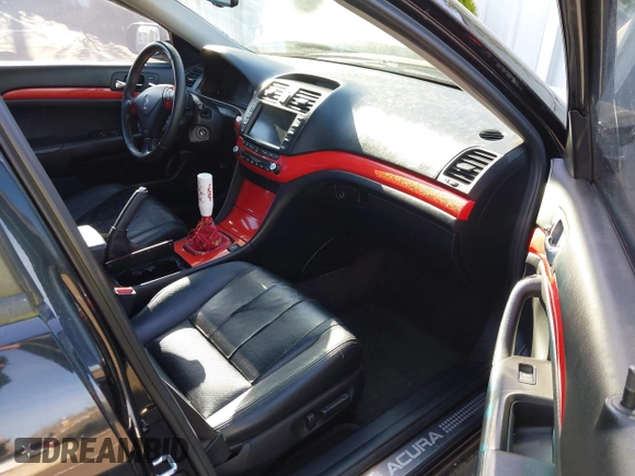 2008 Acura TSX with VIN JH4CL95918C001182, listed as a IAAI auction lot 42046780 with 217,319 mi miles and . Bid and sale history available at DreamBid. Image 5.