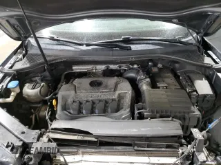 2018 Volkswagen Tiguan SEL z VIN 3VV2B7AX7JM002724, wystawiony jako Copart lot #57390965 z przebiegiem 103 661 mil mil oraz Szkoda całkowita • Salvage title. Historia ofert i sprzedaży dostępna na DreamBid. Obrazek 12.