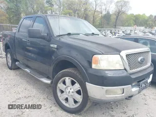 2004 Ford F-150 XLT with VIN 1FTPW14534KB78908, listed as a IAAI auction lot 41953944 with 334,411 mi miles. Bid and sale history available at carsss.com. Image 1.