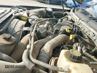 2019 Ford F-250 XL z VIN 1FT7W2BT4KEF18554, wystawiony jako IAAI lot #43070131 z przebiegiem 257 731 mil mil oraz . Historia ofert i sprzedaży dostępna na DreamBid. Obrazek 19.