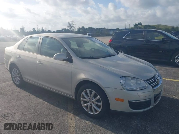 2010 Volkswagen Jetta Limited Edition with VIN 3VWAX7AJXAM165193, listed as a IAAI auction lot 41962307 with 62,574 mi miles and . Bid and sale history available at DreamBid. Image 1.