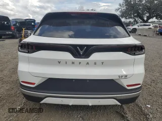 2024 VinFast VF 8 Eco z VIN RLLV1AEB7RH004473, wystawiony jako Copart lot #79732284 z przebiegiem Nie podano mil oraz Szkoda całkowita • Salvage title. Historia ofert i sprzedaży dostępna na DreamBid. Obrazek 6.
