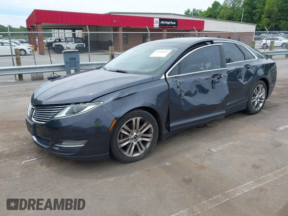 2013 Lincoln MKZ with VIN 3LN6L2JK1DR824359, listed as a IAAI auction lot 42340362 with 151,893 mi miles and . Bid and sale history available at DreamBid. Image 2.