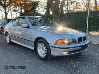 1997 BMW 5 Series 528iA with VIN WBADD6324VBW20221, listed as a Copart auction lot 82865794 with 74,647 mi miles and Clean Title. Bid and sale history available at carsss.com. Image 1.