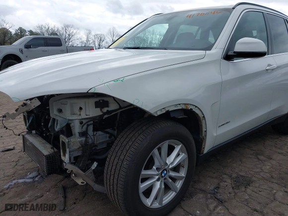 2015 BMW X5 sDrive35i with VIN 5UXKR2C54F0H34975, listed as a IAAI auction lot 41704467 with 92,006 mi miles. Bid and sale history available at carsss.com. Image 17.
