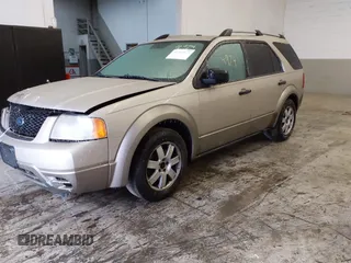 2005 Ford Freestyle SE with VIN 1FMZK04175GA18980, listed as a IAAI auction lot 41464974 with 165,137 mi miles. Bid and sale history available at carsss.com. Image 2.