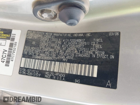 2006 Toyota Sienna LE with VIN 5TDBA23C06S064777, listed as a IAAI auction lot 41696905 with 250,761 mi miles. Bid and sale history available at carsss.com. Image 9.