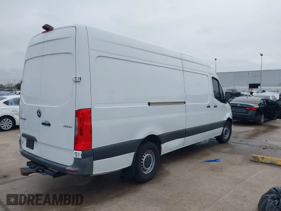 2021 Mercedes-Benz Sprinter Cargo with VIN W1Y4ECHY8MT079254, listed as a IAAI auction lot 41394825 with 301,811 mi miles and . Bid and sale history available at carsss.com. Image 4.