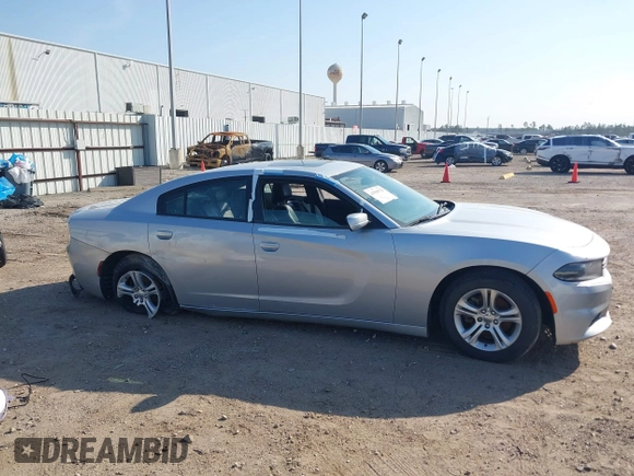 2020 Dodge Charger SXT z VIN 2C3CDXBG6LH140109, wystawiony jako IAAI lot #41500725 z przebiegiem 115 572 mil mil oraz . Historia ofert i sprzedaży dostępna na DreamBid. Obrazek 13.