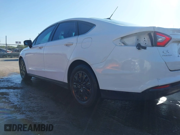 2014 Ford Fusion S with VIN 1FA6P0G79E5383039, listed as a IAAI auction lot 42037262 with 192,400 mi miles and . Bid and sale history available at DreamBid. Image 3.