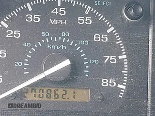 1994 Ford Econoline Cargo with VIN 1FDEE14H0RHB80636, listed as a IAAI auction lot 42027918 with 270,862 mi miles and . Bid and sale history available at DreamBid. Image 15.