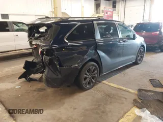 2021 Toyota Sienna XSE with VIN 5TDDRKEC2MS020565, listed as a IAAI auction lot 41539022 with 37,201 mi miles and . Bid and sale history available at DreamBid. Image 4.