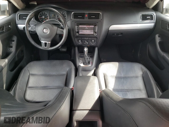 2013 Volkswagen Jetta SE with VIN 3VWDX7AJ6DM359415, listed as a Copart auction lot 54653435 with 189,463 mi miles and Clean title. Bid and sale history available at DreamBid. Image 8.