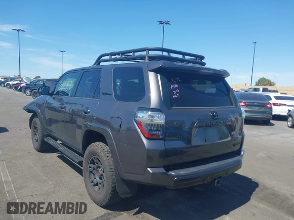 2023 Toyota 4Runner TRD Pro z VIN JTELU5JR3P6167676, wystawiony jako IAAI lot #41861287 z przebiegiem 25 795 mil mil oraz . Historia ofert i sprzedaży dostępna na DreamBid. Obrazek 14.