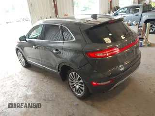 2018 Lincoln MKC Reserve with VIN 5LMCJ3D96JUL14629, listed as a IAAI auction lot 42595730 with 89,587 mi miles and . Bid and sale history available at DreamBid. Image 3.