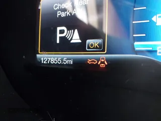 2016 Ford Fusion SE с VIN 3FA6P0HD5GR132698, выставлен на аукционе IAAI как лот 41461975 с пробегом 127 855 миль миль и . История ставок и продаж доступна на DreamBid. Изображение 15.