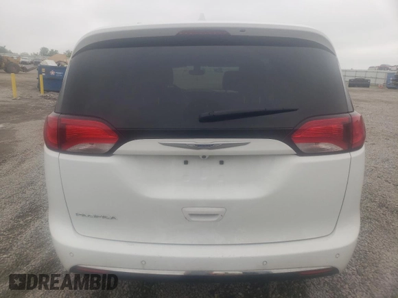 2020 Chrysler Pacifica Touring L with VIN 2C4RC1BG5LR131028, listed as a Copart auction lot 56505555 with 102,972 mi miles and Salvage title. Bid and sale history available at DreamBid. Image 6.
