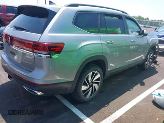 2025 Volkswagen Atlas SE z VIN 1V2WR2CA4SC509329, wystawiony jako IAAI lot #42122879 z przebiegiem Nie podano mil oraz . Historia ofert i sprzedaży dostępna na DreamBid. Obrazek 4.