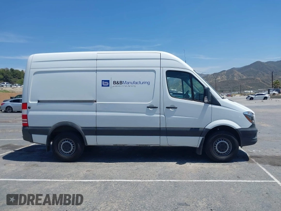 2017 Mercedes-Benz Sprinter Cargo Worker with VIN WD3PE7CD6HP570525, listed as a IAAI auction lot 42096771 with 276,337 mi miles. Bid and sale history available at carsss.com. Image 13.