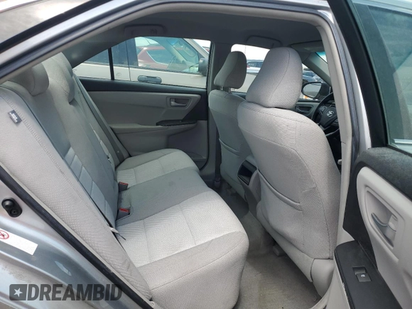 2017 Toyota Camry XLE z VIN 4T1BF1FKXHU756974, wystawiony jako Copart lot #55002515 z przebiegiem 68 858 mil mil oraz Szkoda całkowita • Salvage title. Historia ofert i sprzedaży dostępna na DreamBid. Obrazek 10.