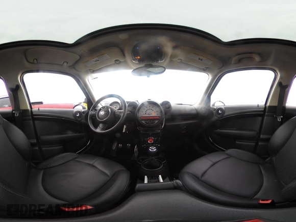 2013 MINI Countryman S ALL4 z VIN WMWZC5C51DWM15816, wystawiony jako IAAI lot #41734311 z przebiegiem 134 636 mil mil oraz . Historia ofert i sprzedaży dostępna na DreamBid. Obrazek 18.