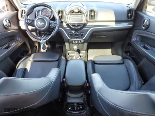 2018 MINI Countryman Cooper S with VIN WMZYT5C34J3E69060, listed as a Copart auction lot 46134115 with 100,850 mi miles and Salvage Title. Bid and sale history available at carsss.com. Image 8.