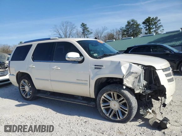 2013 Cadillac Escalade Premium with VIN 1GYS4CEF1DR253612, listed as a Copart auction lot 54435865 with 177,032 mi miles and Clean Title. Bid and sale history available at carsss.com. Image 4.