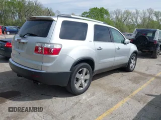 2011 GMC Acadia SLT2 with VIN 1GKKVSEDXBJ418519, listed as a IAAI auction lot 41995970 with 189,265 mi miles. Bid and sale history available at carsss.com. Image 4.