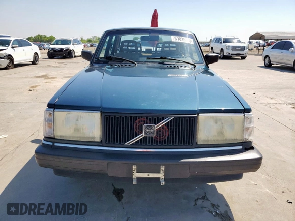 1992 Volvo 240 z VIN YV1AS8805N1467833, wystawiony jako Copart lot #51828515 z przebiegiem 178 826 mil mil oraz Szkoda całkowita • Salvage title. Historia ofert i sprzedaży dostępna na DreamBid. Obrazek 5.