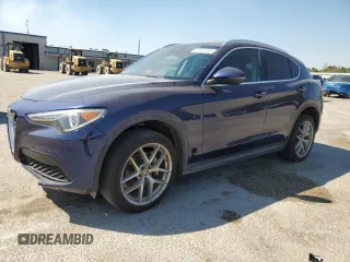 2018 Alfa Romeo Stelvio z VIN ZASFAKAN4J7B88776, wystawiony jako Copart lot #52402055 z przebiegiem 88 503 mil mil oraz Tytuł czysty. Historia ofert i sprzedaży dostępna na DreamBid. Obrazek 1.