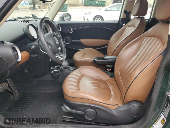 2014 MINI Clubman S z VIN WMWZG3C53ET800872, wystawiony jako Copart lot #45031435 z przebiegiem 135 139 mil mil oraz Szkoda całkowita • Salvage title. Historia ofert i sprzedaży dostępna na DreamBid. Obrazek 7.