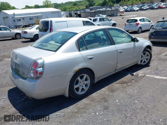 2005 Nissan Altima S with VIN 1N4AL11D25C145040, listed as a IAAI auction lot 42645678 with 166,281 mi miles and . Bid and sale history available at DreamBid. Image 4.