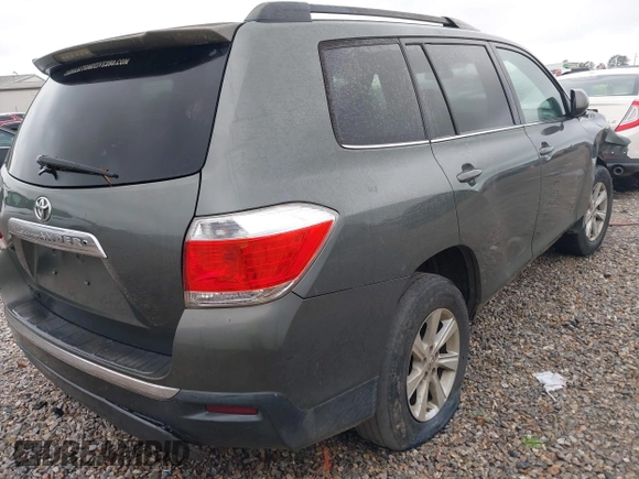 2013 Toyota Highlander with VIN 5TDZA3EH5DS038119, listed as a IAAI auction lot 41753356 with Not Provided miles and . Bid and sale history available at DreamBid. Image 4.