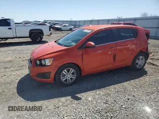 2012 Chevrolet Sonic LT z VIN 1G1JC6SH9C4108043, wystawiony jako Copart lot #52193085 z przebiegiem 156 474 mil mil oraz Szkoda całkowita • Salvage title. Historia ofert i sprzedaży dostępna na DreamBid. Obrazek 1.
