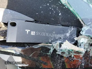 2023 Tesla Model 3 z VIN 5YJ3E1EA2PF460035, wystawiony jako Copart lot #61102025 z przebiegiem Nie podano mil oraz Szkoda całkowita • Salvage title. Historia ofert i sprzedaży dostępna na DreamBid. Obrazek 13.