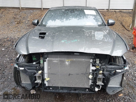 2019 Jaguar F-Pace SVR with VIN SADCZ2EE6KA607539, listed as a IAAI auction lot 42426049 with Not provided miles and . Bid and sale history available at DreamBid. Image 12.