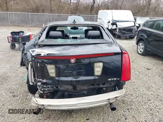 2011 Cadillac STS RWD z VIN 1G6DW6ED8B0159384, wystawiony jako IAAI lot #41840796 z przebiegiem 209 953 mil mil oraz . Historia ofert i sprzedaży dostępna na DreamBid. Obrazek 17.
