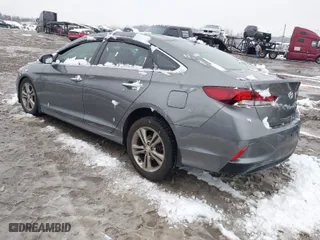 2019 Hyundai Sonata Sport with VIN 5NPE34AF5KH806249, listed as a IAAI auction lot 41567922 with 27,649 mi miles. Bid and sale history available at carsss.com. Image 3.