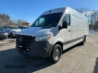 2020 Mercedes-Benz Sprinter with VIN W1Y4EDHY4LT031271, listed as a Copart auction lot 42905535 with 559,889 mi miles and Clean Title. Bid and sale history available at DreamBid. Image 2.