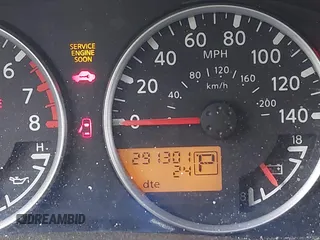 2005 Nissan Pathfinder SE z VIN 5N1AR18WX5C748572, wystawiony jako IAAI lot #42180475 z przebiegiem 291 301 mil mil oraz . Historia ofert i sprzedaży dostępna na DreamBid. Obrazek 15.