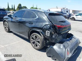 2022 Lexus UX 200 с VIN JTHX3JBH8N2047074, выставлен на аукционе IAAI как лот 41973682 с пробегом 27 248 миль миль и . История ставок и продаж доступна на DreamBid. Изображение 3.