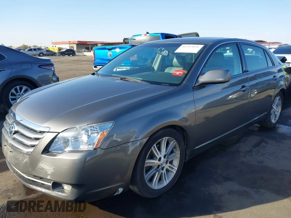 2006 Toyota Avalon XL with VIN 4T1BK36B86U140565, listed as a IAAI auction lot 41297851 with 186,025 mi miles. Bid and sale history available at carsss.com. Image 17.