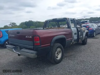 2001 Dodge Ram 1500 with VIN 1B7HF13Y61J256339, listed as a IAAI auction lot 40468951 with 141,214 mi miles. Bid and sale history available at carsss.com. Image 4.
