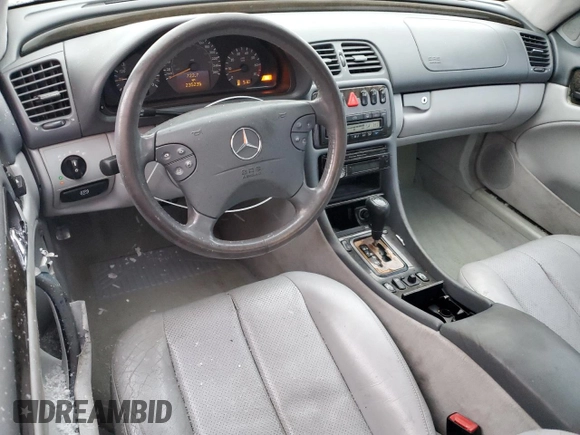 2002 Mercedes-Benz CLK 320/430 with VIN WDBLJ70G02T102690, listed as a Copart auction lot 78041304 with 235,235 mi miles and Salvage Title. Bid and sale history available at DreamBid. Image 8.