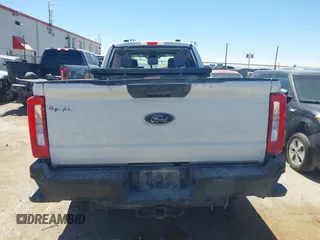 2024 Ford F-250 XL с VIN 1FT7W2BA6REC52771, выставлен на аукционе IAAI как лот 41864059 с пробегом 29 652 миль миль и . История ставок и продаж доступна на DreamBid. Изображение 17.