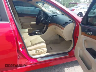 2006 Acura TSX z VIN JH4CL96866C038781, wystawiony jako IAAI lot #42105906 z przebiegiem 198 619 mil mil oraz . Historia ofert i sprzedaży dostępna na DreamBid. Obrazek 5.