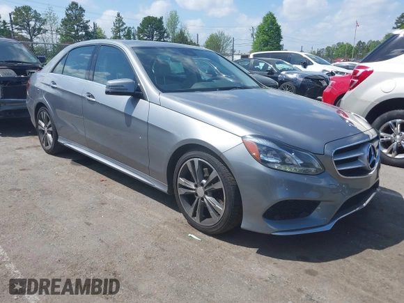 2014 Mercedes-Benz E 350 Sport with VIN WDDHF5KB7EA999026, listed as a IAAI auction lot 41929685 with 119,827 mi miles and . Bid and sale history available at carsss.com. Image 1.